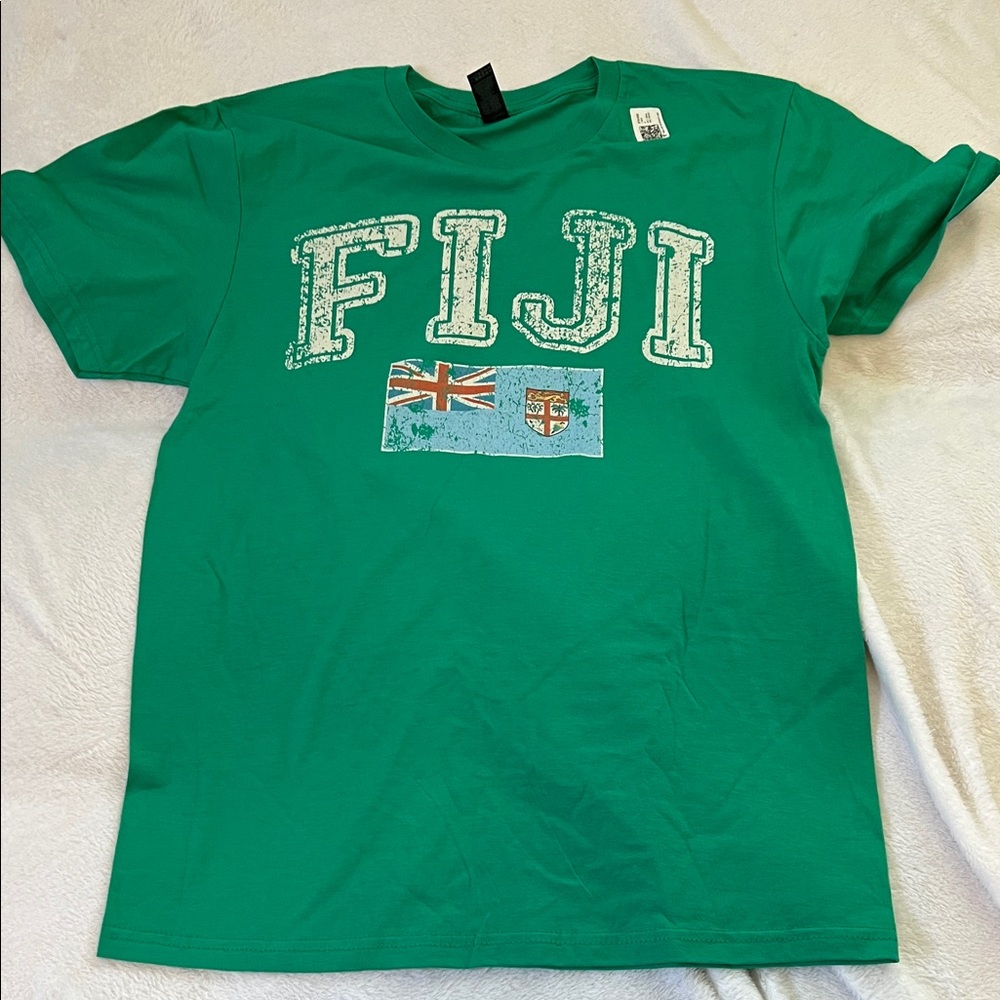 Fiji Map Graphic T-Shirt (Men’s M)